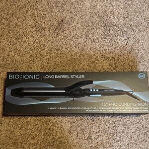 Bio Ionic Black Long Barrel Styler 1.5”